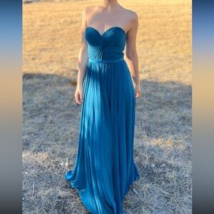 Blue strapless sweetheart gown